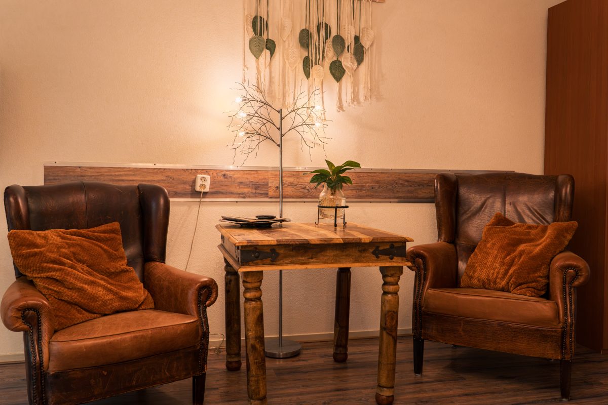 Luxury studio at Hotel Bosch Duin Strand with living and sleeping area