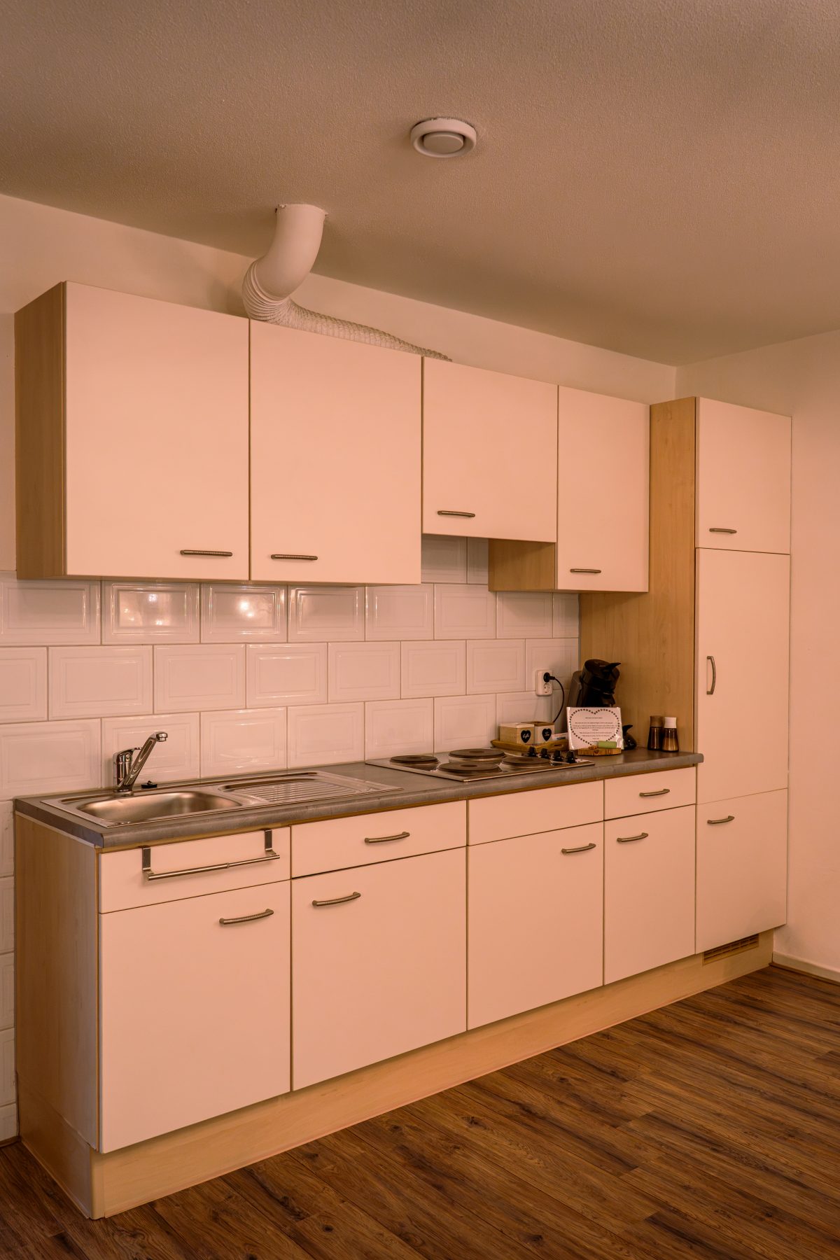 Luxury studio at Hotel Bosch Duin Strand with living and sleeping area